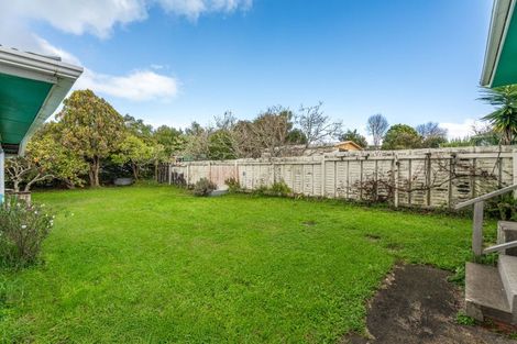 Photo of property in 9 Kuaka Place, New Lynn, Auckland, 0600