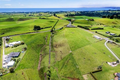 Photo of property in 182 Ohanga Road, Onaero, Urenui, 4383
