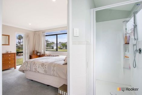 Photo of property in 10 Hereford Place, Waihi Beach, 3611