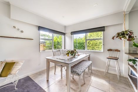 Photo of property in 6 Brightwater Crescent, Totara Park, Upper Hutt, 5018