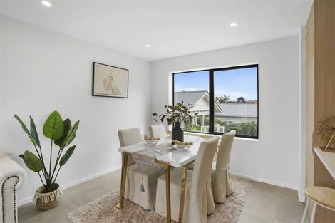 Photo of property in 28d Walker Road, Point Chevalier, Auckland, 1022