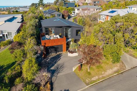 Photo of property in 272 Cannon Hill Crescent, Mount Pleasant, Christchurch, 8081