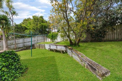 Photo of property in 83 Hendry Avenue, Hillsborough, Auckland, 1042