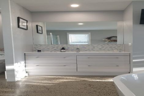 Photo of property in 43 Kittyhawk Drive, Kinloch, Taupo, 3377