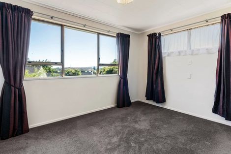 Photo of property in 30 Neri Crescent, Pomare, Rotorua, 3015