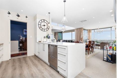 Photo of property in 8a Macmillan Avenue, Cashmere, Christchurch, 8022