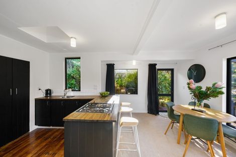 Photo of property in 49 Airlie Road, Plimmerton, Porirua, 5026