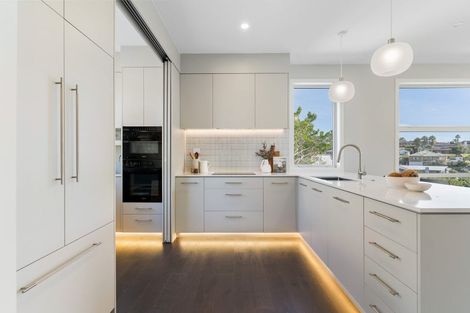 Photo of property in 204 Landmark Terrace, Orewa, 0931