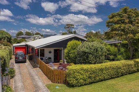 Photo of property in 15 Athenree Road, Athenree, Katikati, 3177