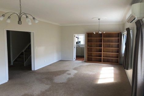 Photo of property in 1/7 Sylvan Park Avenue, Milford, Auckland, 0620