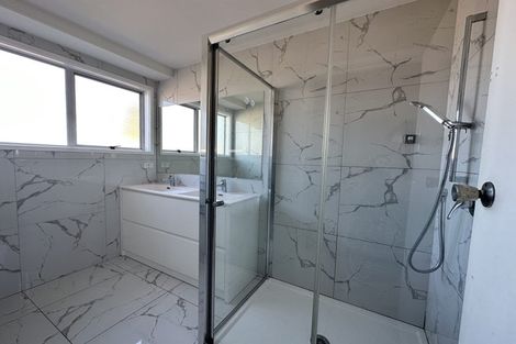 Photo of property in 8 Sabot Place, Massey, Auckland, 0614