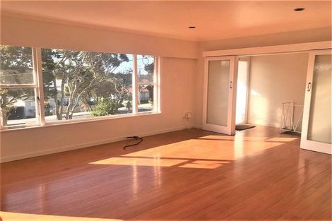 Photo of property in 57 College Road, Northcote, Auckland, 0627