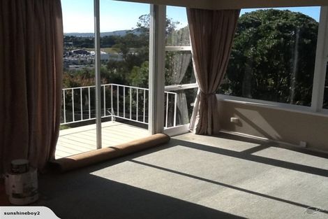 Photo of property in 2/31 Marcel Place, Glenfield, Auckland, 0629
