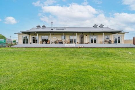 Photo of property in 11 Half Time Close, Omakau, 9376