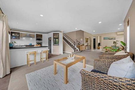 Photo of property in 11 Gordal Place, Flat Bush, Auckland, 2016