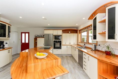 Photo of property in 20 Patterson Road, Hurworth, New Plymouth, 4371