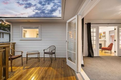 Photo of property in 218 Sturges Road, Henderson, Auckland, 0612