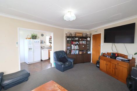 Photo of property in 2 Dundee Street, Strathern, Invercargill, 9812