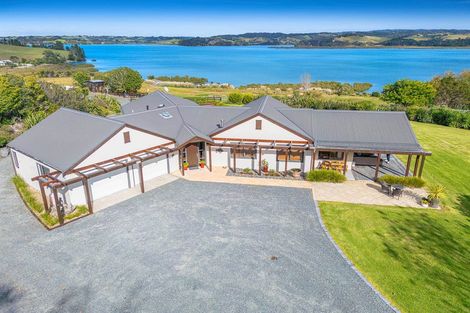 Photo of property in 71 Goodall Road, Snells Beach, 0920