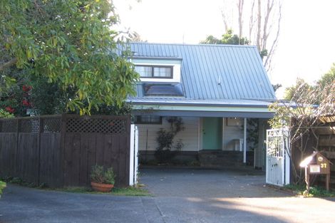 Photo of property in 37 Duncan Road, St Andrews, Hamilton, 3200
