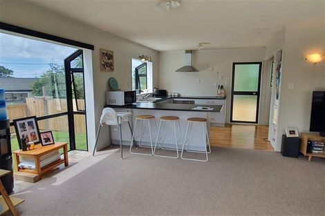 Photo of property in 39 Jaemont Avenue, Te Atatu South, Auckland, 0610