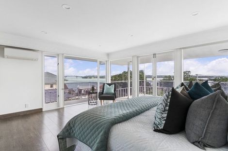 Photo of property in 81a Stanley Point Road, Stanley Point, Auckland, 0624