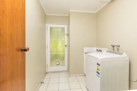 Photo of property in 17 Malaghan Grove, Johnsonville, Wellington, 6037