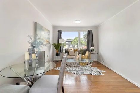 Photo of property in 2/33 Kitchener Road, Sandringham, Auckland, 1025