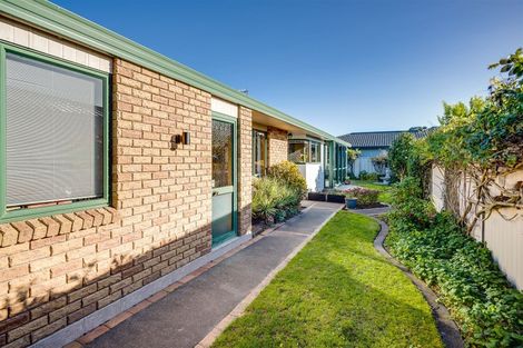 Photo of property in 5a Montague Way, Taradale, Napier, 4112