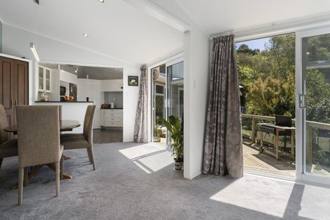 Photo of property in 62f Poplar Grove, Whalers Gate, New Plymouth, 4310