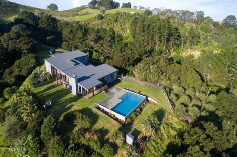 Photo of property in 923 Takatu Road, Tawharanui Peninsula, Warkworth, 0986