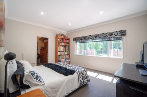 Photo of property in 26 Pahiatua Street, Hokowhitu, Palmerston North, 4410