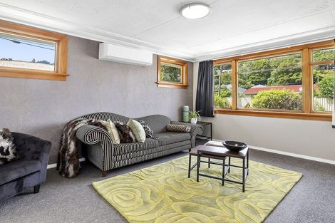 Photo of property in 10 Bonnington Street, Normanby, Dunedin, 9010