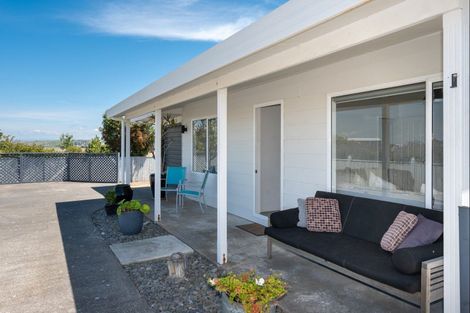 Photo of property in 2/64 The Esplanade, Westshore, Napier, 4110