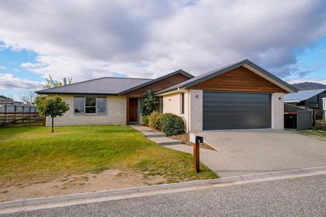 Photo of property in 6 David Place, Cromwell, 9310