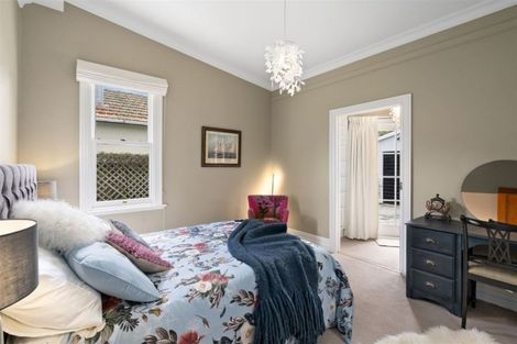 Photo of property in 17 Martin Avenue, Beckenham, Christchurch, 8023