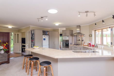 Photo of property in 6 Kenwyn Drive, Carterton, 5713