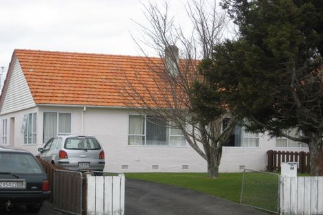 Photo of property in 64 Wrantage Street, Westown, New Plymouth, 4310