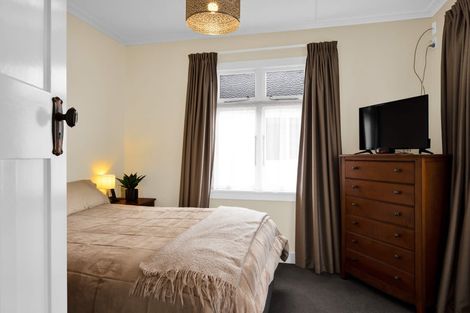 Photo of property in 15b Atiawa Street, Glen Avon, New Plymouth, 4312