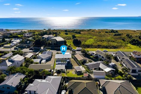 Photo of property in 270a Papamoa Beach Road, Papamoa Beach, Papamoa, 3118