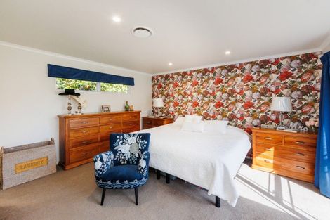 Photo of property in 22 Phoenix Avenue, Hokowhitu, Palmerston North, 4410