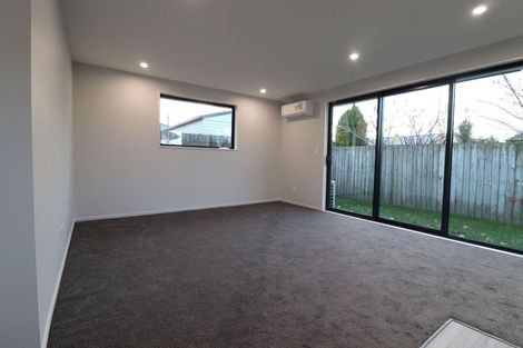 Photo of property in 4/30a Northcote Road, Northcote, Christchurch, 8052