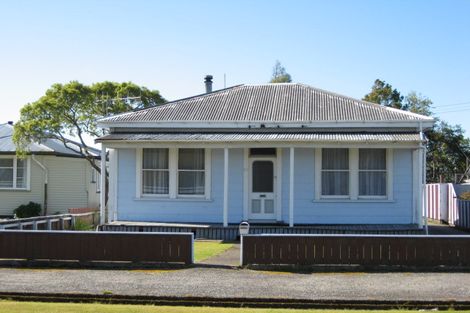Photo of property in 57 Wakefield Street, Westport, 7825