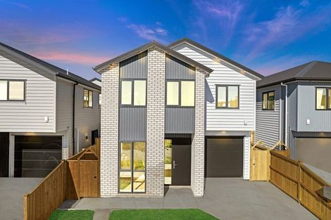 Photo of property in 1/13 Blockhouse Bay Road, Avondale, Auckland, 1026