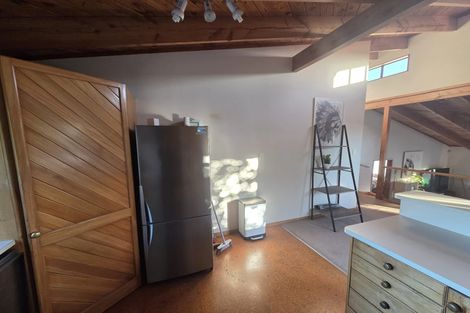Photo of property in 8 Churchouse Road, Greenhithe, Auckland, 0632