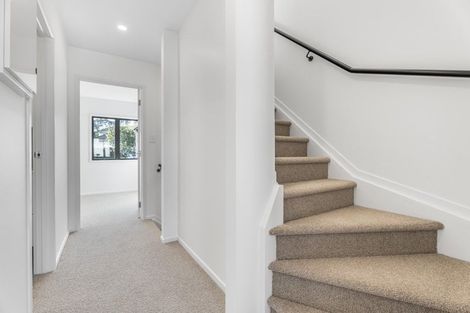 Photo of property in 14 Tupuke Lane, Mount Roskill, Auckland, 1041