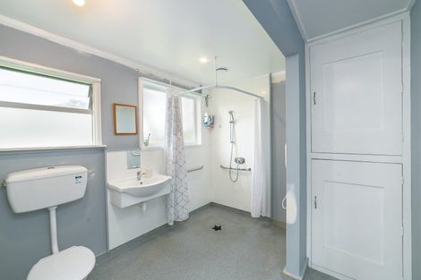 Photo of property in 15 Waite Street, Featherston, 5710