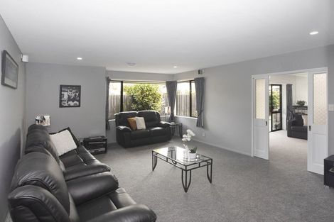 Photo of property in 1/537 Cranford Street, Redwood, Christchurch, 8051