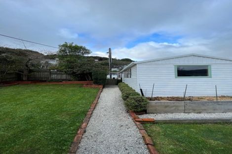 Photo of property in 7 Montgomery Avenue, Karori, Wellington, 6012