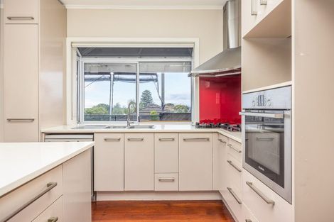Photo of property in 386 Lake Road, Takapuna, Auckland, 0622